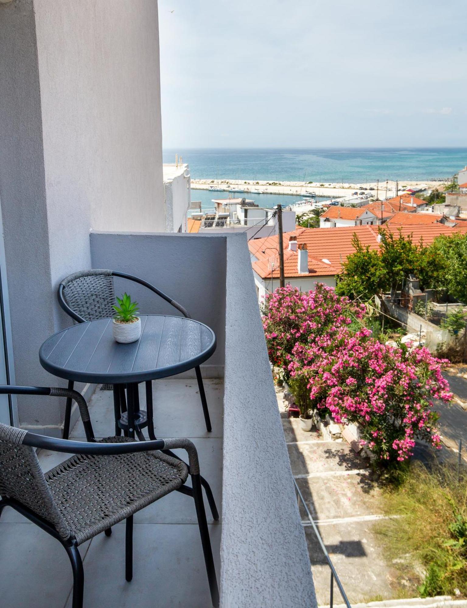 Le Vieux Quartier Apartamento Limenaria  Exterior foto